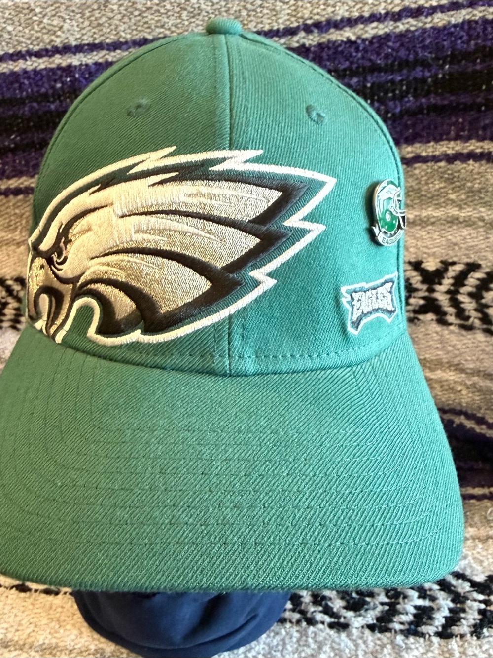 NFL Philadelphia EAGLES ERA 39Thirty FlexFit Baseball Hat Cap Large Logo Pin